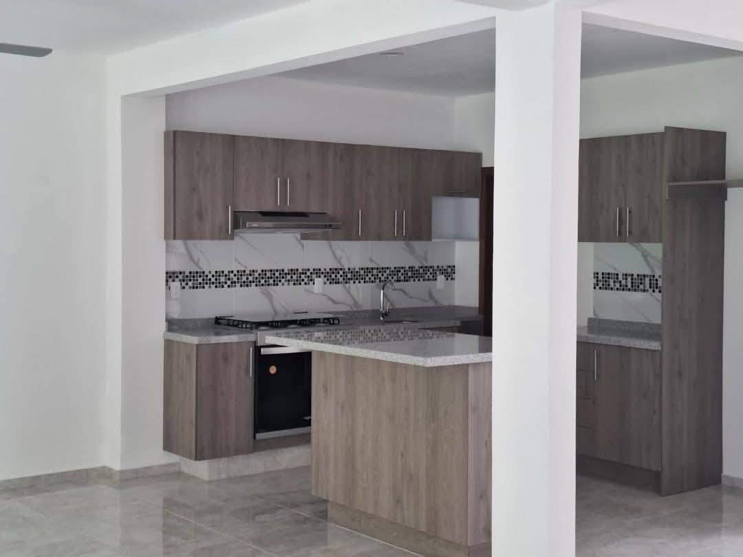 CASA NUEVA A PRECIO DE PREVENTA EN  BURGOS DE CUERNAVACA, EN MORELOS