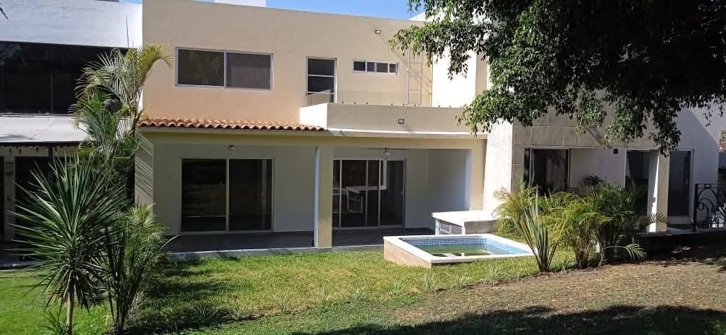 CASA NUEVA A PRECIO DE PREVENTA EN  BURGOS DE CUERNAVACA, EN MORELOS